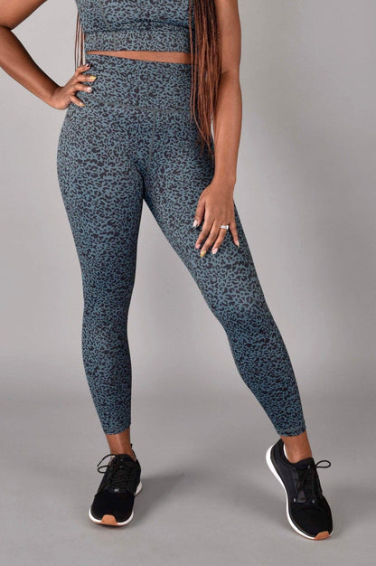 Ultra High Rise Recycled 7/8 Legging - Serene Rage LLC